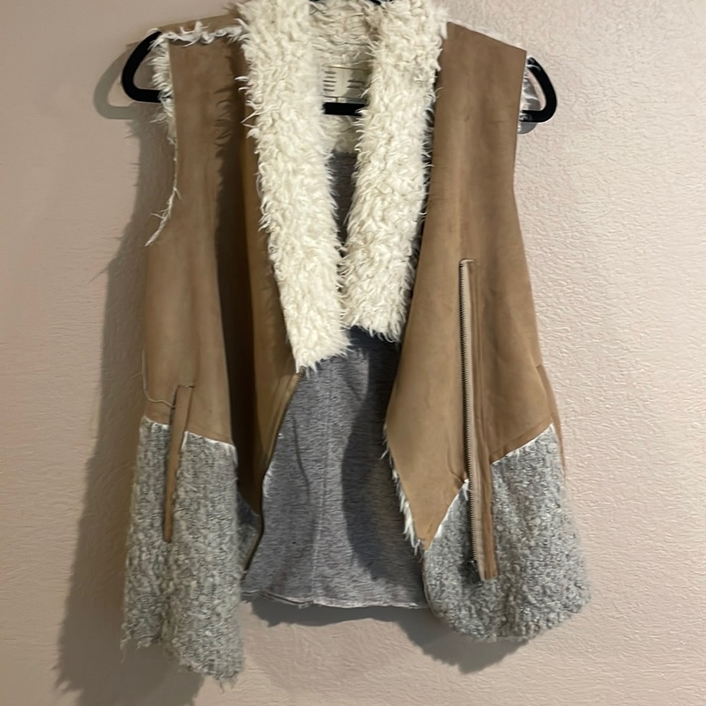 Anthropologie Saturday Sunday faux suede vest size small
